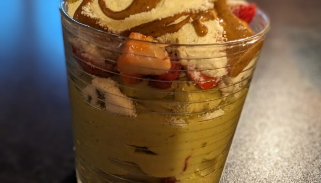 Avocado-Strawberry-Bliss-600